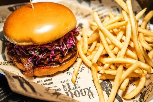 AF1QipN qLZu9BpM4l6K3rgUbRRzCi1FJYkx9SsSaxUZ 1