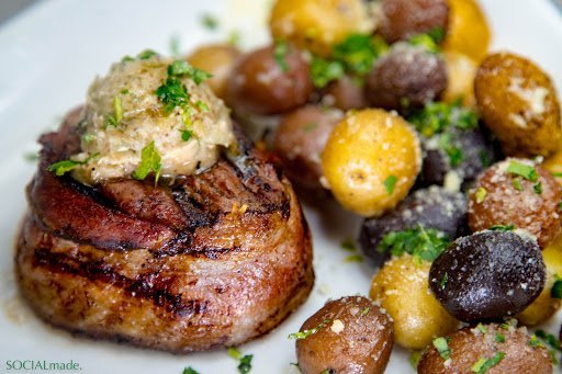 AF1QipOorCNN4d3T5toR7214wiGa1SZCS0xR1OucsewJ 1