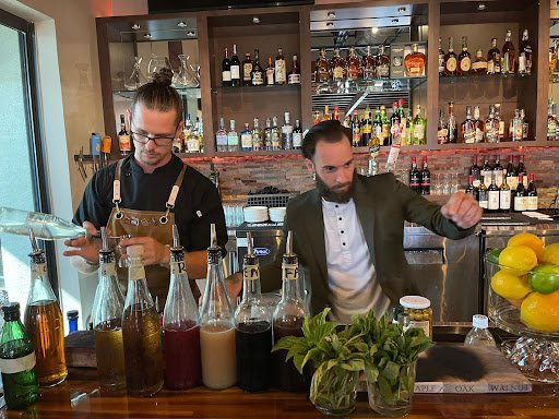 AF1QipPl1XBYToHK2P7odWj V5PA2OflMNAVc7R7MjCX 1