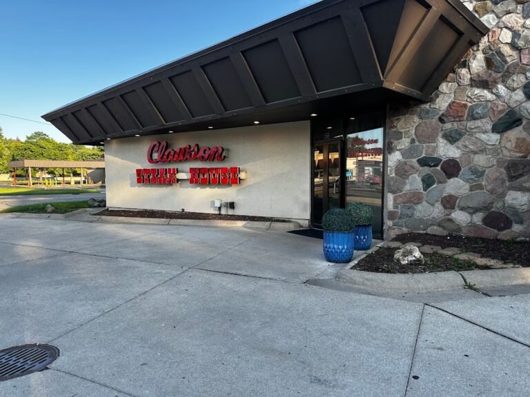 The Clawson Steakhouse - Steak in Clawson Michigan